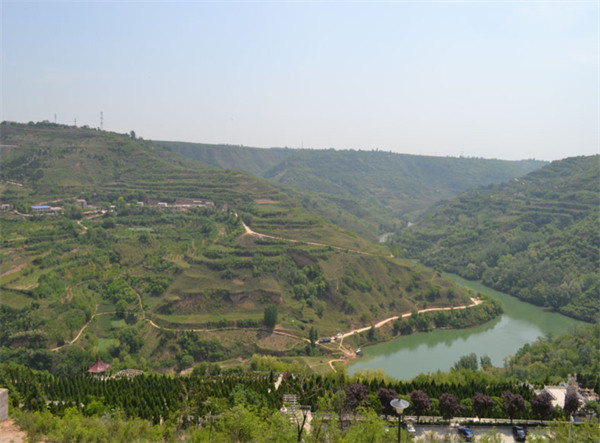 西安高桥墓园地形图