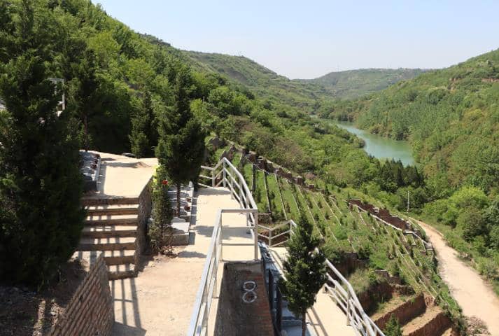 西安寿阳山墓园公益东区