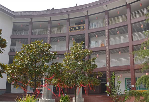 西安市凤栖山公墓图片