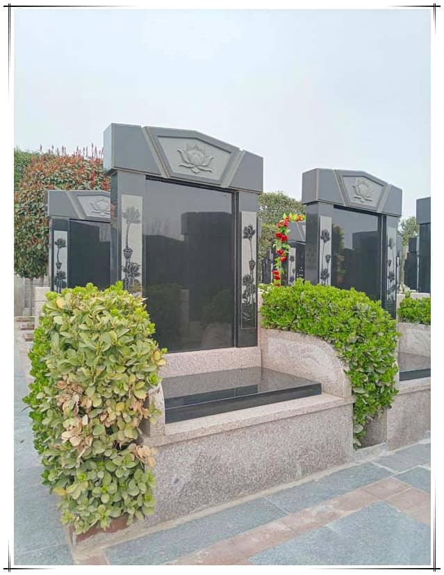 阎良汉皇树葬骨灰公墓提供的常年免费专车参观园区服务有哪些优势，对潜在客户有何帮助？