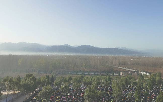 西安神禾骨灰墓园各办事处都备有专车接送
