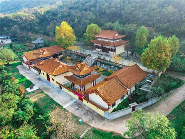 在寿阳山墓园实地选位后,如果家属对所选位置不满意,是否可以更换?