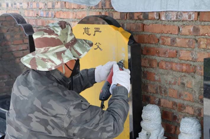 在西安寿阳山墓园的便民服务站,客户可以获得哪些个性化的服务体验?
