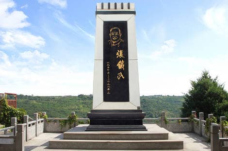 西安寿阳山公墓-永安区新推出的水晶碑有哪些独特之处?