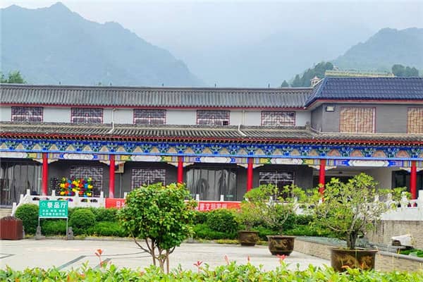 西安户县九龙山公墓-佛光碑