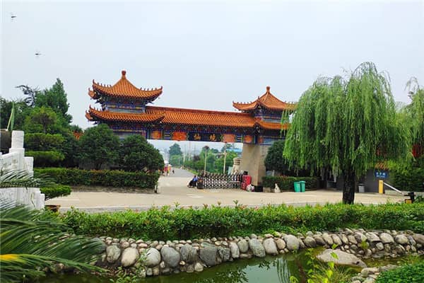 迁祖坟是否需要祈祷的习俗与流程