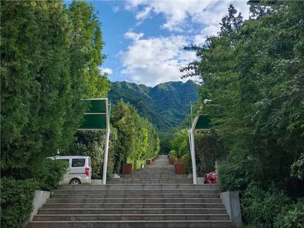 西安九龙山公墓九真台墓区目前有哪些租赁政策或优惠活动?