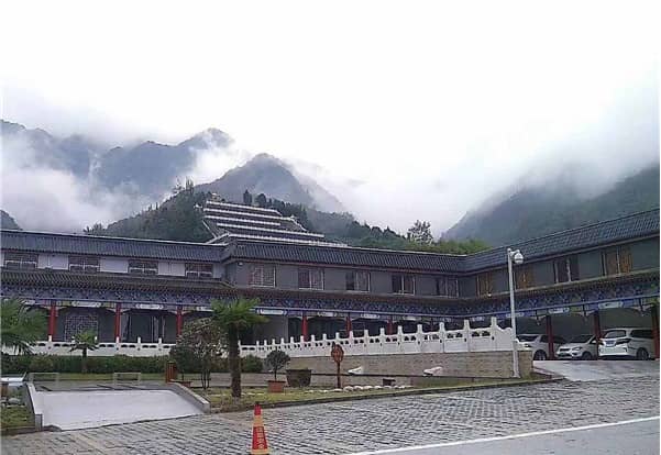 西安九龙山墓园碑型,和心爱的人永远相伴