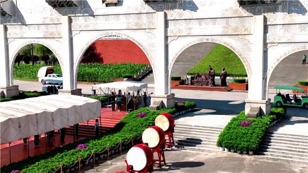 园丁园-西安霸陵墓园新区