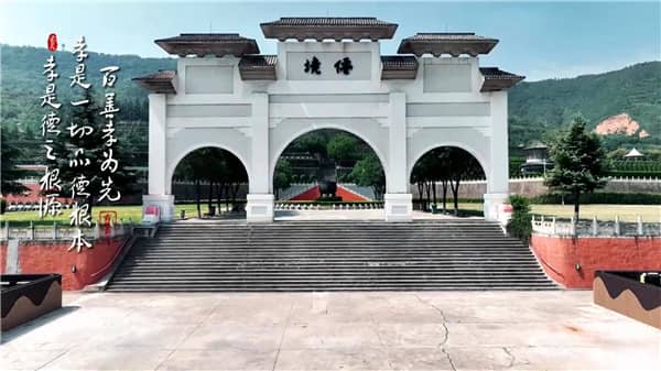 西安霸陵墓园名人,怀念永存