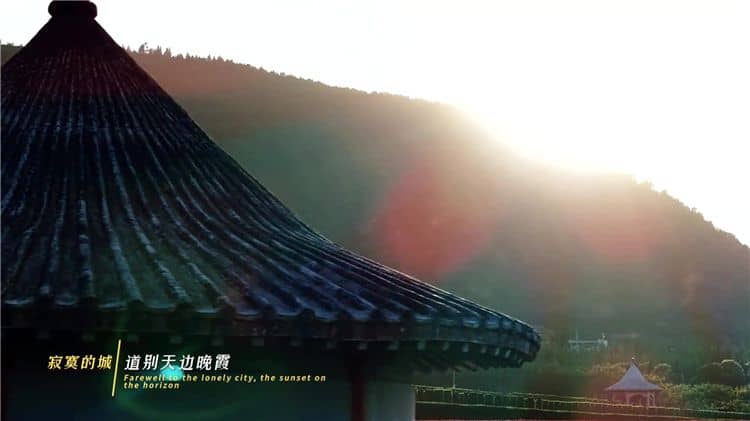 西安霸陵墓园新区中的传统墓位与现代艺术墓位有哪些区别？