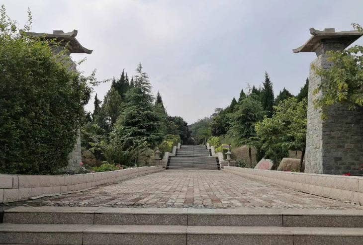 寒衣节祭扫须知——卧龙山福园